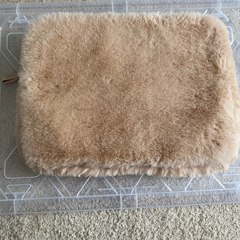 H&M Faux Fur Zippered Laptop iPad Sleeve Holder